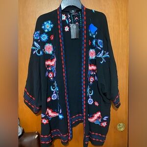 Curations Size XS/S Womens Top Black Boho Hippie Floral Embroidered Kimono NWT